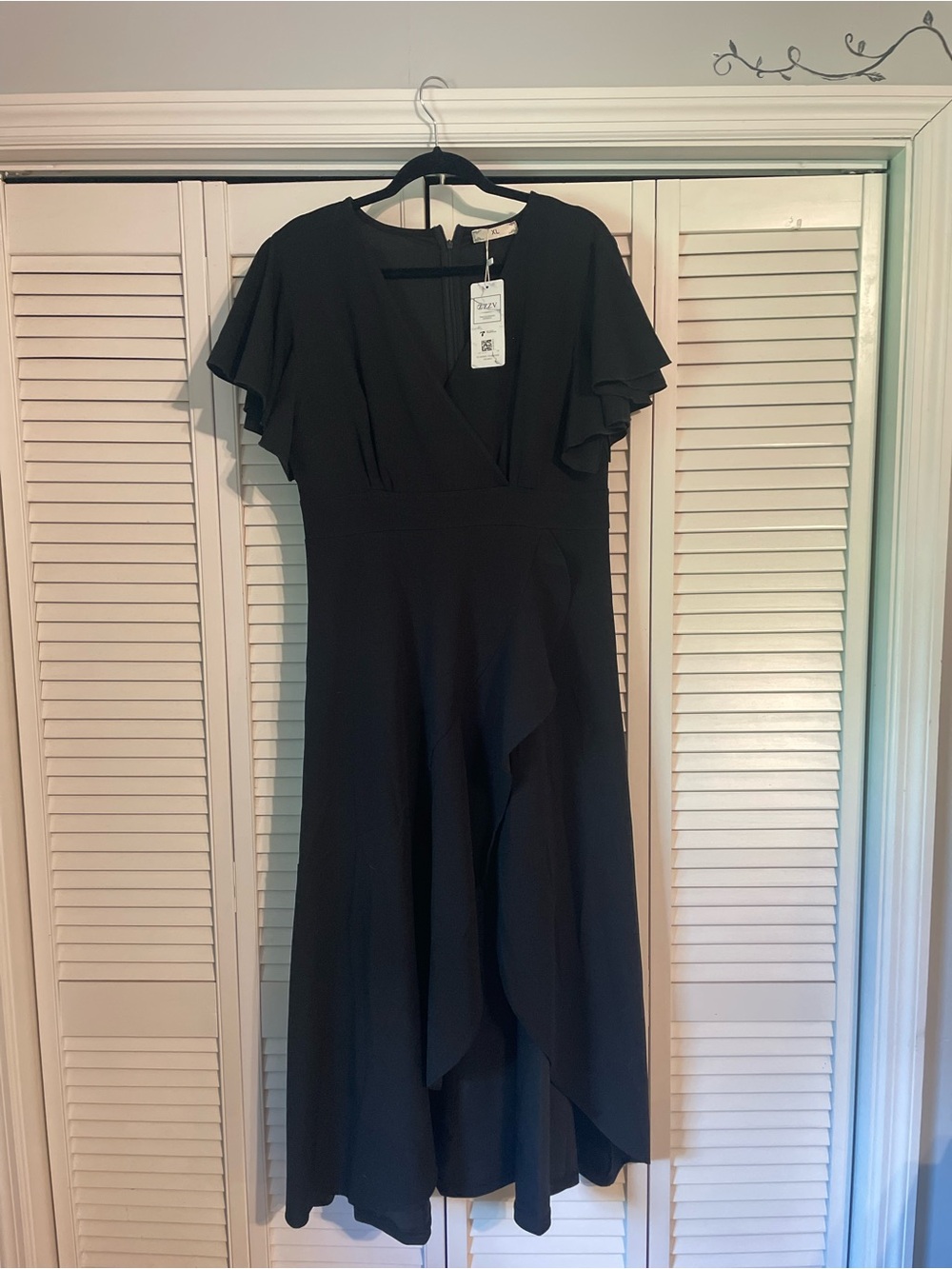 Women's Black Ruffled Midi Dress